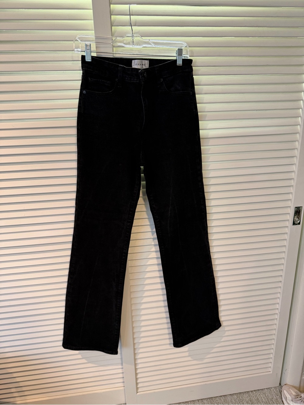 Frame The Arrow Black Jeans. Size 28.